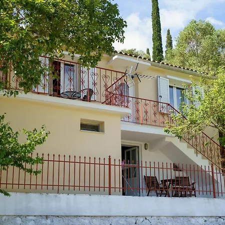 Ferienhaus Liana Frikes
